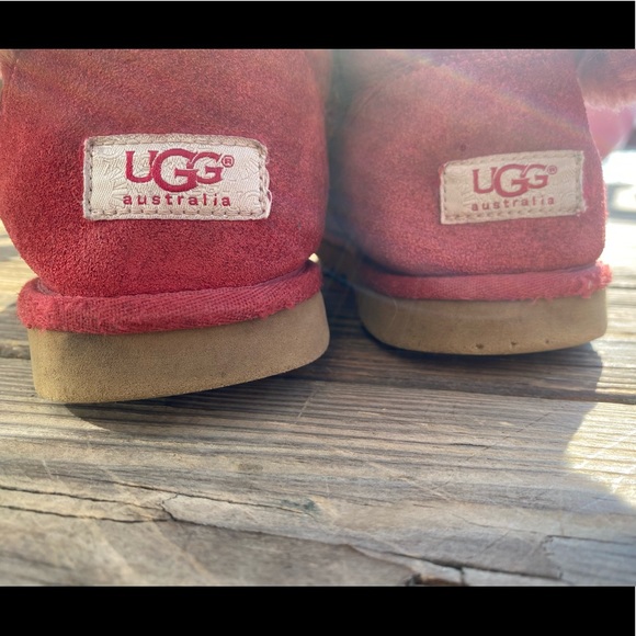 Ugg Bailey Buttoned Boots in Wine Red Color Size 6 - Picture 12 of 16
